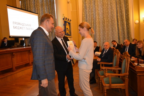Міський голова та Секретар Львівської міської ради нагородили переможців громадського бюджету Львова